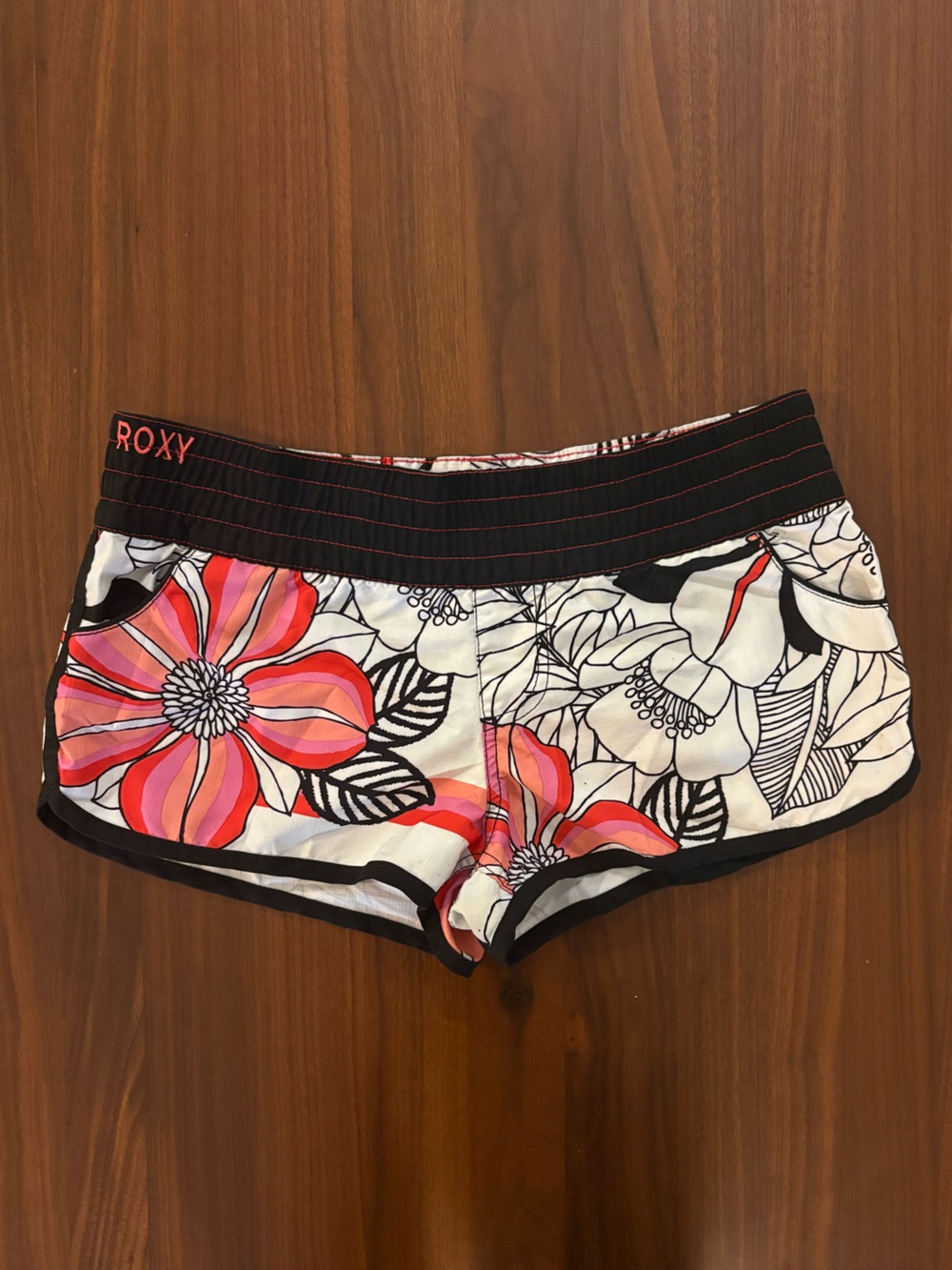 Classic Y2K Roxy board shorts